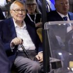 卖苹果、买谷歌，巴菲特卸任前为芒格“圆梦”