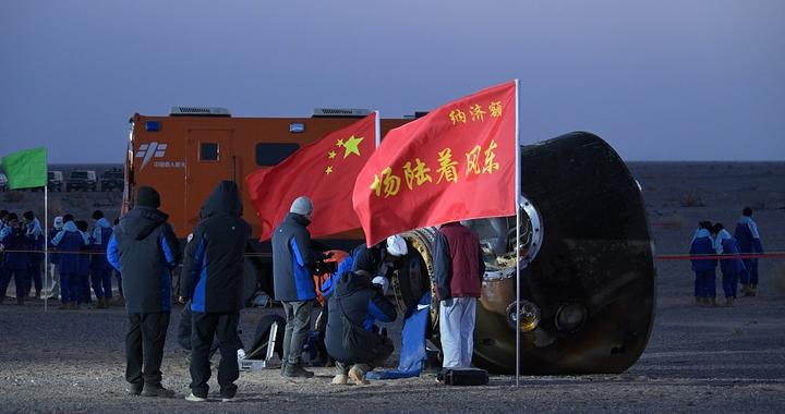 一周图片｜神二十航天员成功着陆，四川舰开展首次航行试验
