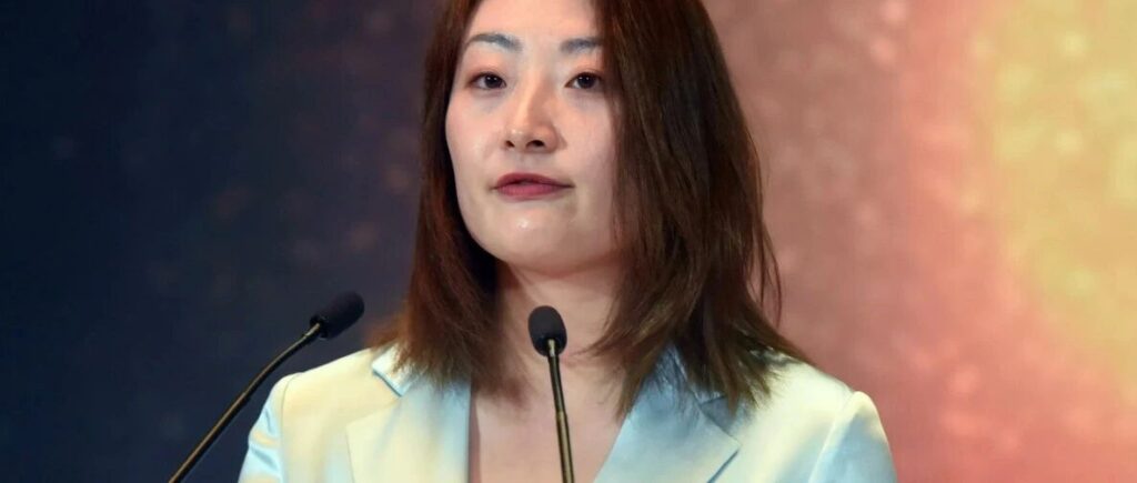 娃哈哈狂赚700亿！宗馥莉不见了