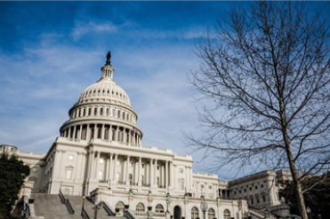 爱泼斯坦案“热度”回升 特朗普：该去查克林顿等人