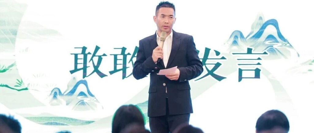 韩后创始人王国安：还清15亿债务，我当着全体员工嚎啕大哭