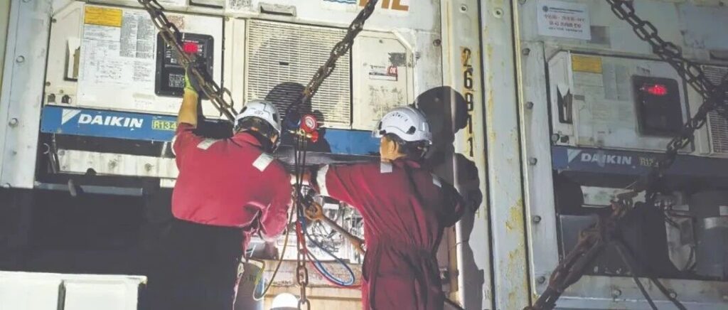 南极纪行 ▏“雪龙2”号的“心脏守护者”