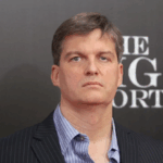 大空头迈克尔・伯里在对冲基金注销后推出通讯刊物，阐述其对人工智能泡沫的观点