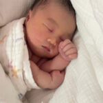 宝宝过早“睡整觉”不是什么好事，尤其这个月龄前，莫大意