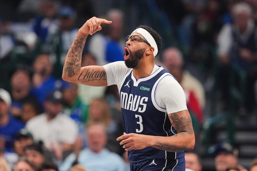 队记:勇士、猛龙和老鹰均有意通过交易得到安东尼·戴维斯!