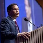 美觊觎格陵兰岛言论遭多方反对 白宫新闻秘书一日内调整措辞