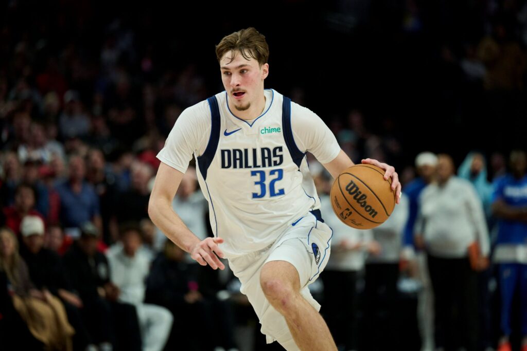 弗拉格背靠背当选月最佳新秀 队史第三人&比肩简·文森特&东契奇