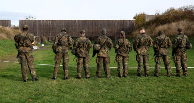 德国防长：德现役军人规模达12年来最高水平