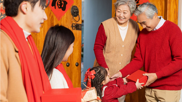 春节是去外婆家还是去奶奶家过年?娃的选择很现实,爸妈别责怪!