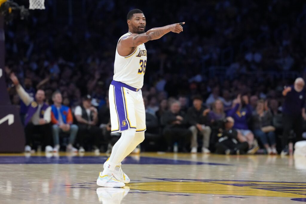 斯玛特：我们不能把背靠背当作借口 没人会在乎这个！