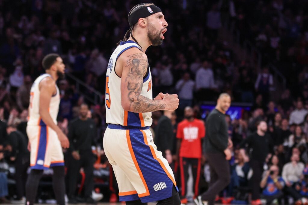 迈克·布朗：阿尔瓦拉多的速度和带来的能量是无可替代的