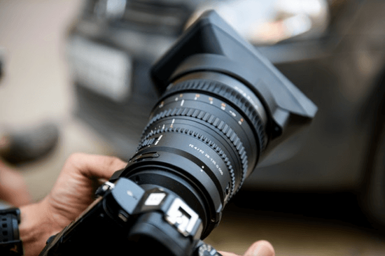 美军“的黎波里”号通过马六甲海峡：甲板停满战机，正开赴中东