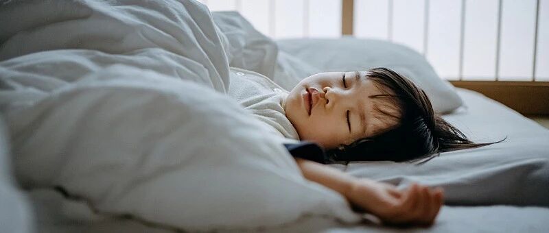 新时代女性的科学育儿观：安睡，是头等大事