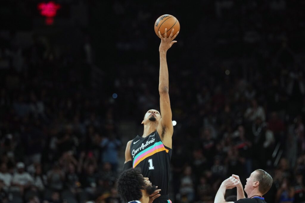 大球:只要文班不受伤我觉得他能成为GOAT 我是认真的